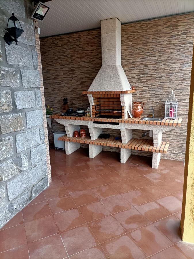 Casa Amarela Da Canicada Vieira do Minho Bagian luar foto