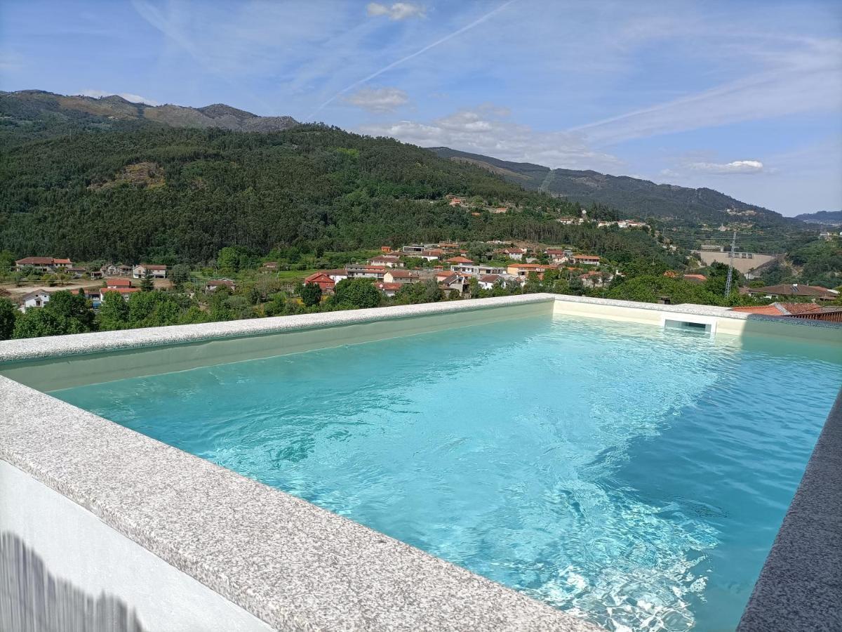 Casa Amarela Da Canicada Vieira do Minho Bagian luar foto